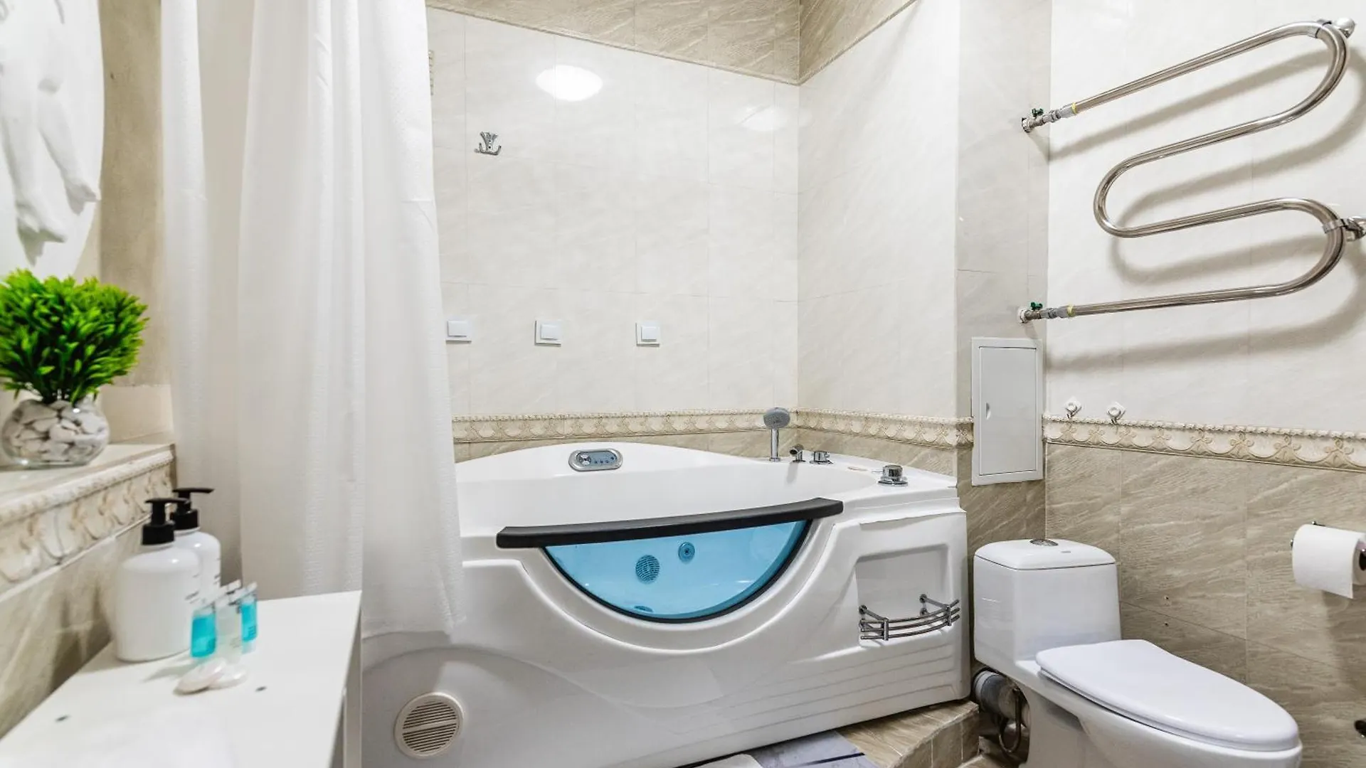 Apartment Просторная 3-Х Комнатная Квартира В Стиле Минимализм Almaty