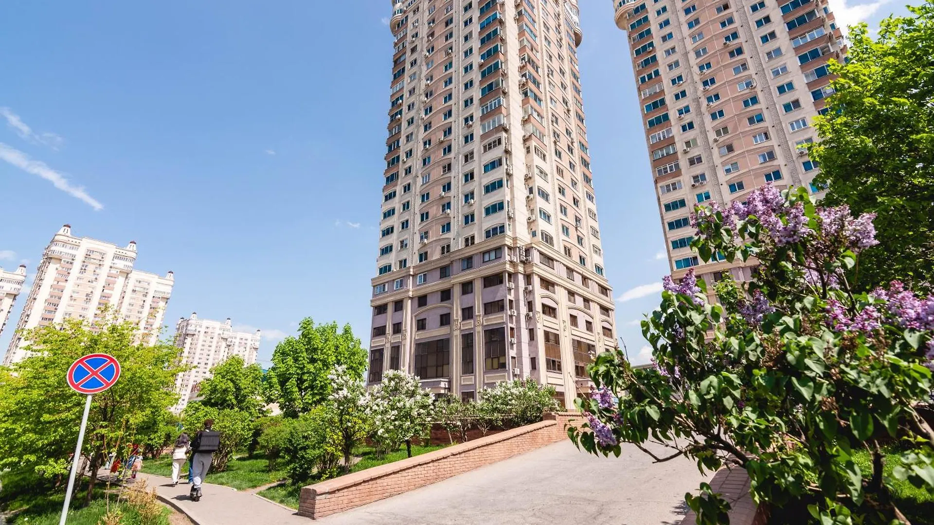 Просторная 3-Х Комнатная Квартира В Стиле Минимализм Almaty