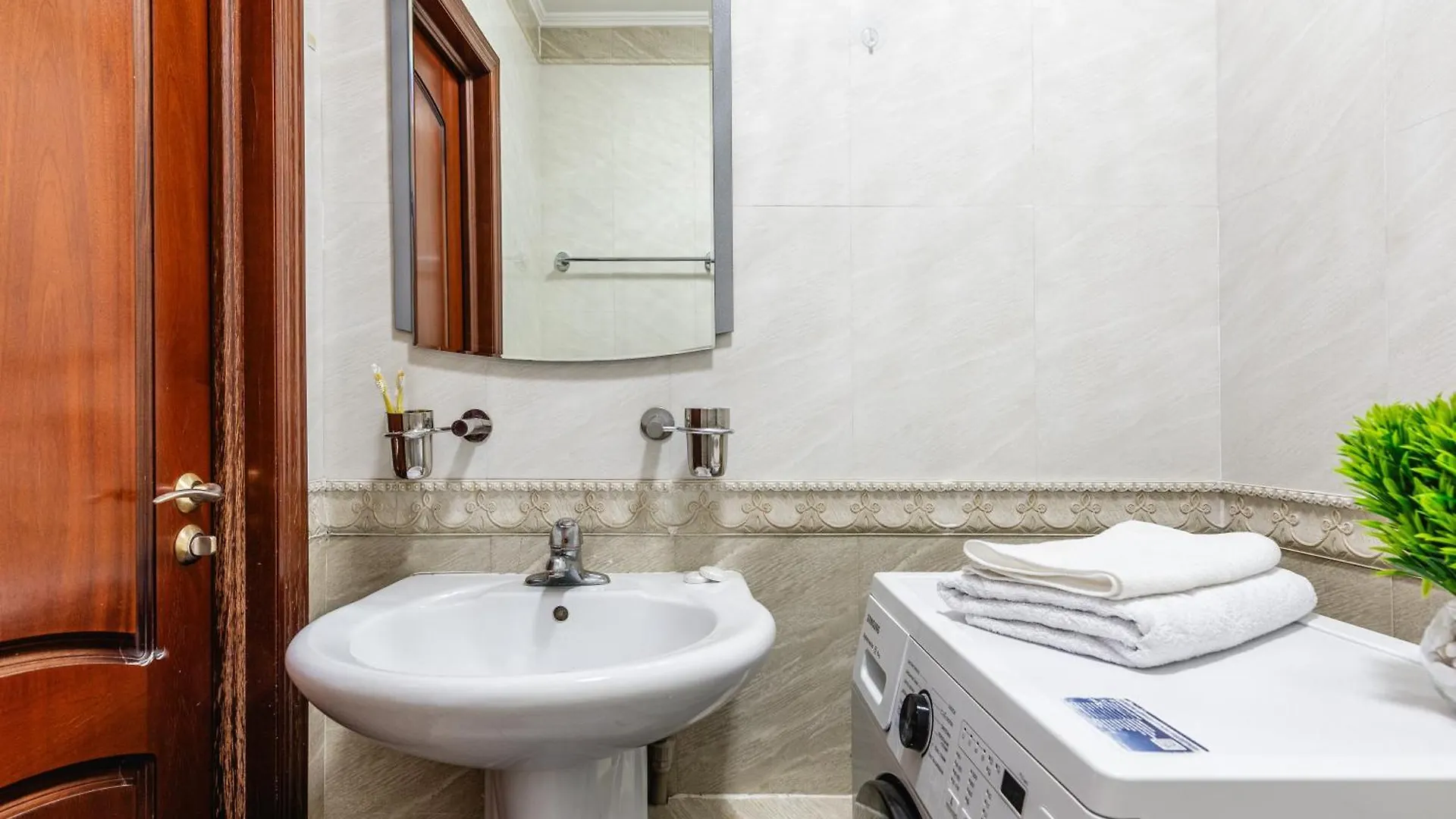 Просторная 3-Х Комнатная Квартира В Стиле Минимализм Almaty Apartment